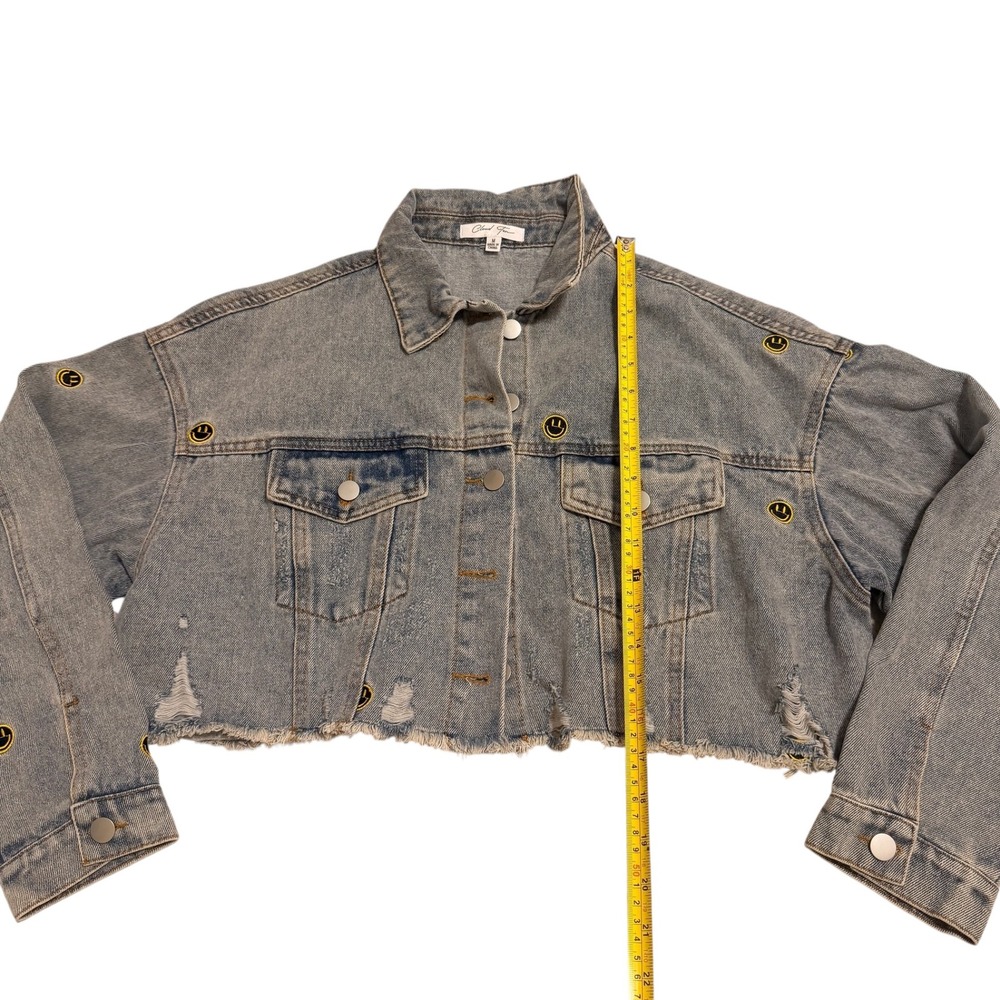Cloud Ten Women's Size M Smiley Face Patch Cropped Denim Jean Jacket Grunge - Picture 9 of 10